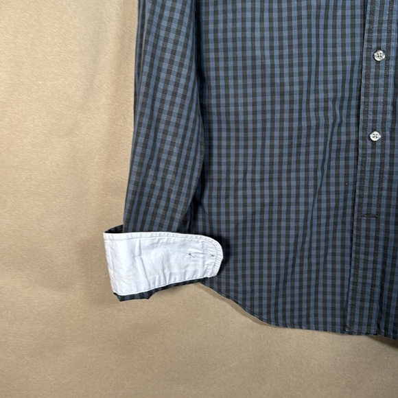 Banana Republic Men's Blue Checkered Shirt, Sz small, From TV Show Wardrobe - Picture 7 of 8